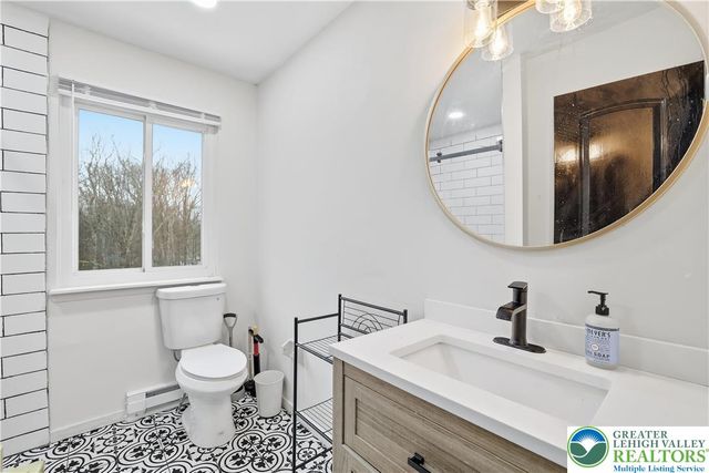 319 Ramblebush Road, Stroud Twp, PA 18360