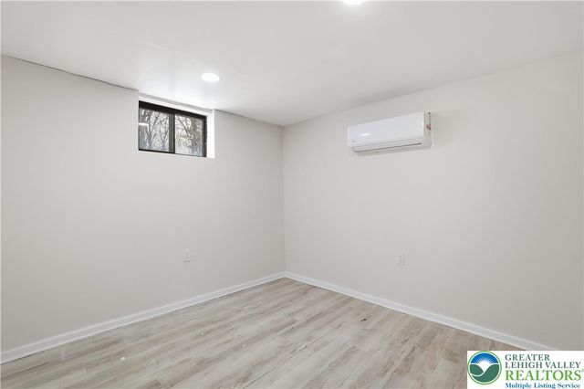 319 Ramblebush Road, Stroud Twp, PA 18360