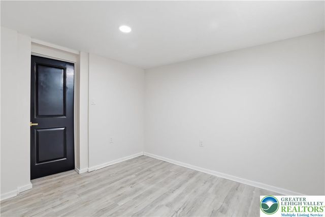 319 Ramblebush Road, Stroud Twp, PA 18360