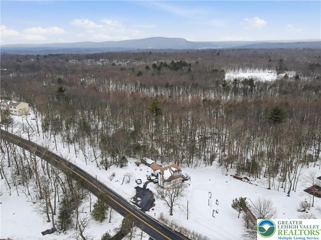 319 Ramblebush Road, Stroud Twp, PA 18360