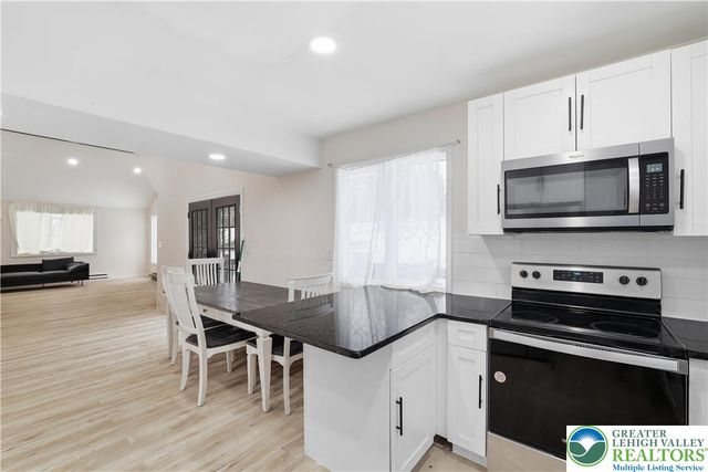 319 Ramblebush Road, Stroud Twp, PA 18360