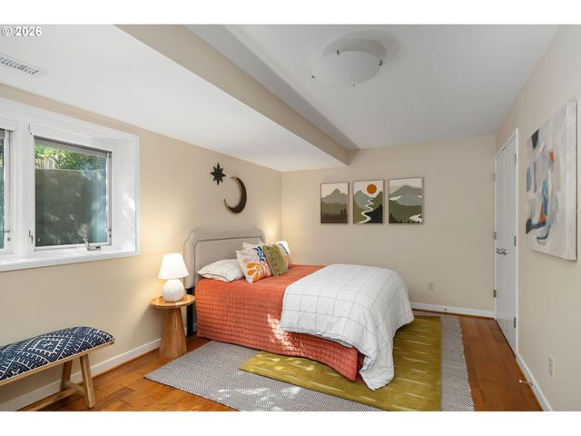 3060 Sw WESTWOOD Dr, Portland, OR 97225