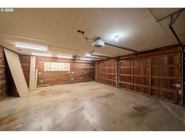 3060 Sw WESTWOOD Dr, Portland, OR 97225