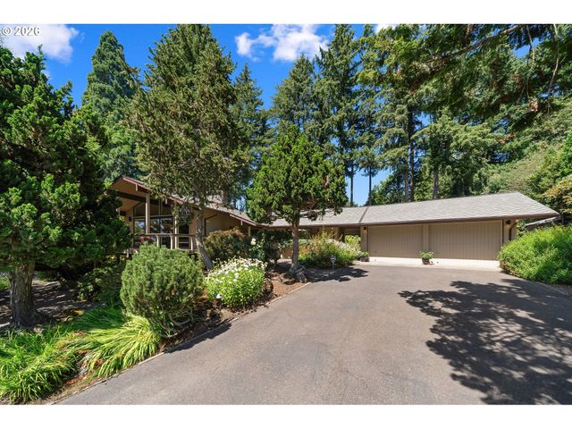 3060 Sw WESTWOOD Dr, Portland, OR 97225