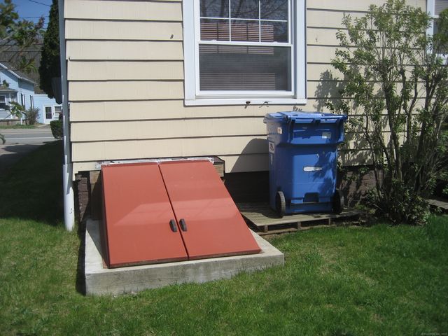 123 Taftville Occum Road, Norwich, CT 06360