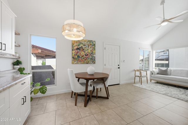 1125 E KALER Drive, Phoenix, AZ 85020