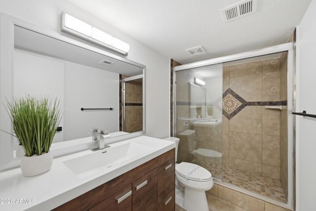 1125 E KALER Drive, Phoenix, AZ 85020