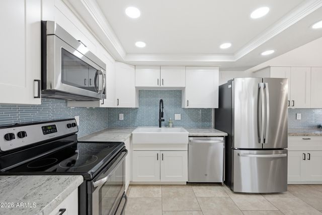 1125 E KALER Drive, Phoenix, AZ 85020