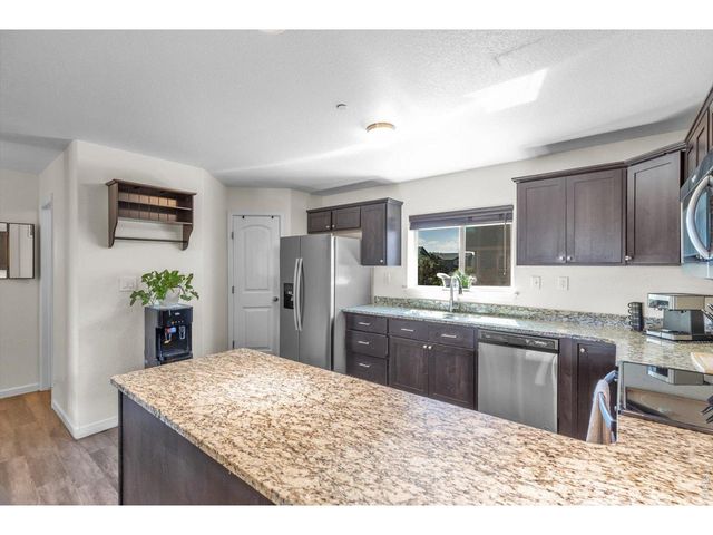 3660 W 25th St 402, Greeley, CO 80634