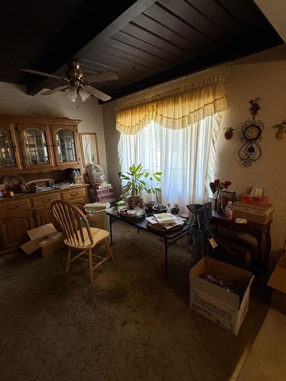 Image 28 of property listing at 742 S Park Circle Drive, Fresno, CA 93727