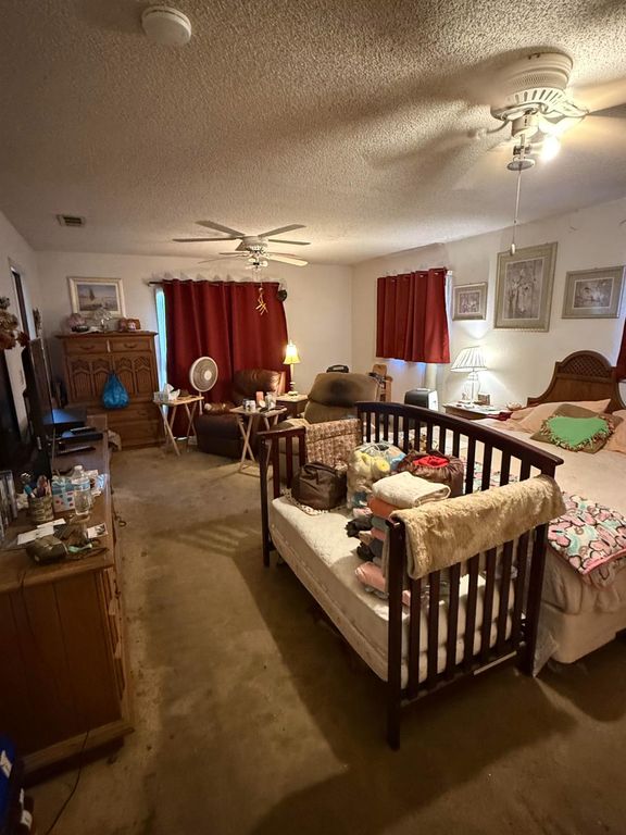 Image 37 of property listing at 742 S Park Circle Drive, Fresno, CA 93727