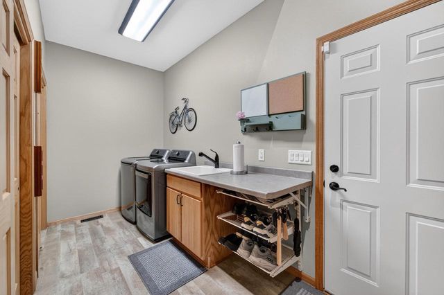 148 Fawn Court, Oregon, WI 53575