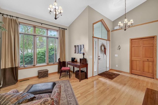 148 Fawn Court, Oregon, WI 53575
