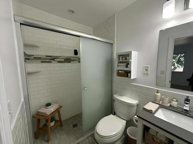 2017 Collier Avenue, Lake Worth, FL 33461