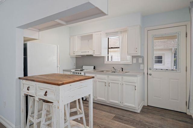 1606 Rosenberg Street, Galveston, TX 77550