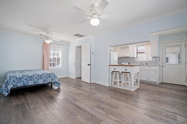 1606 Rosenberg Street, Galveston, TX 77550