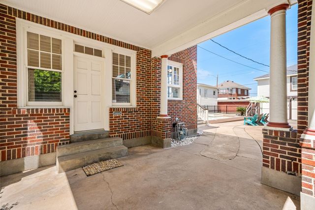 1606 Rosenberg Street, Galveston, TX 77550