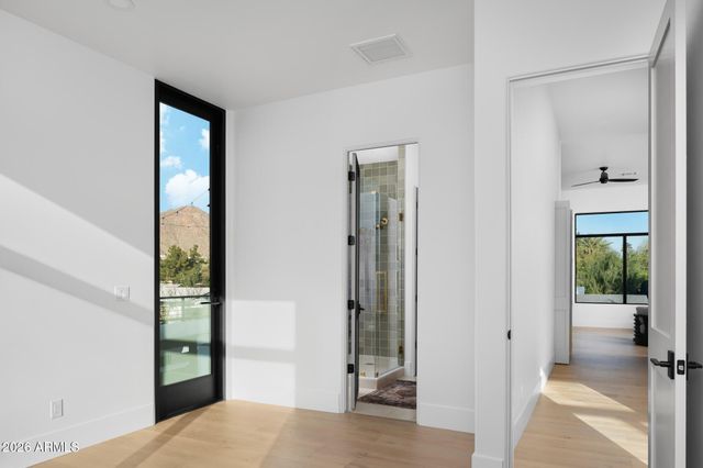 4120 N 44TH Place, Phoenix, AZ 85018