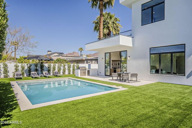 4120 N 44TH Place, Phoenix, AZ 85018