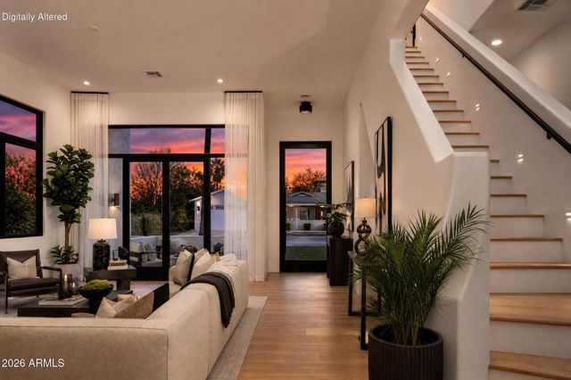 4120 N 44TH Place, Phoenix, AZ 85018