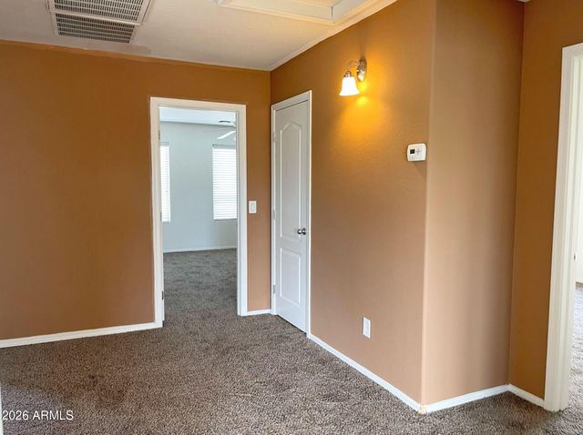 925 E Canyon Rock Road, San Tan Valley, AZ 85143