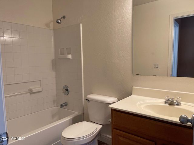 925 E Canyon Rock Road, San Tan Valley, AZ 85143
