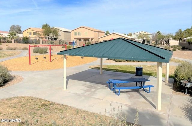 925 E Canyon Rock Road, San Tan Valley, AZ 85143