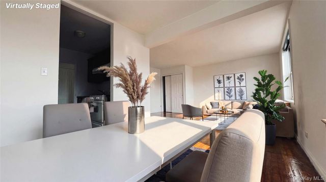 144-30 Roosevelt Avenue 617, Flushing, NY 11354