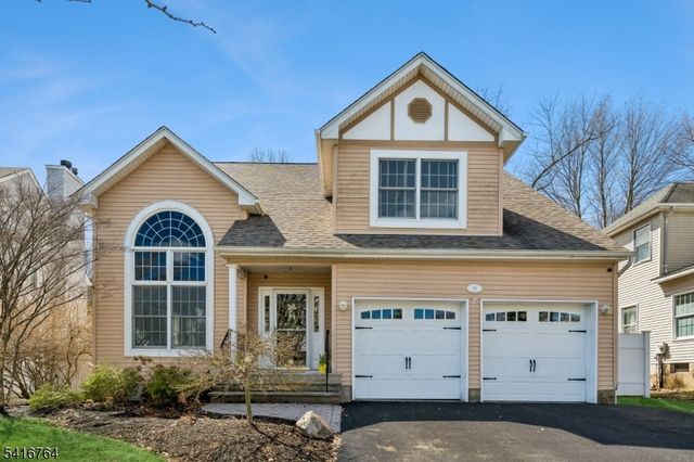 18 Fox Hollow Trl, Bernardsville Boro, NJ 07924
