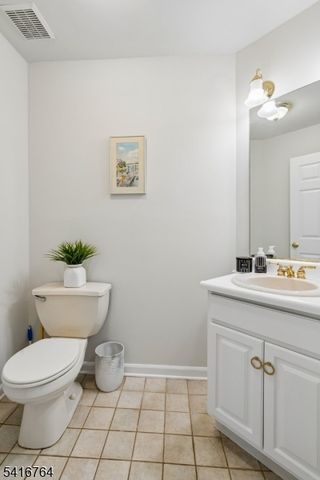 18 Fox Hollow Trl, Bernardsville Boro, NJ 07924