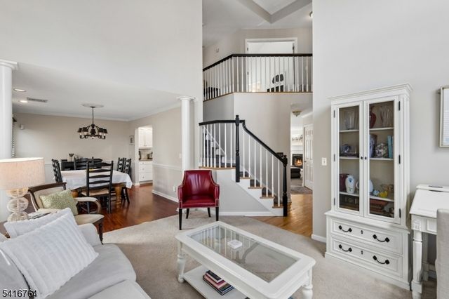 18 Fox Hollow Trl, Bernardsville Boro, NJ 07924