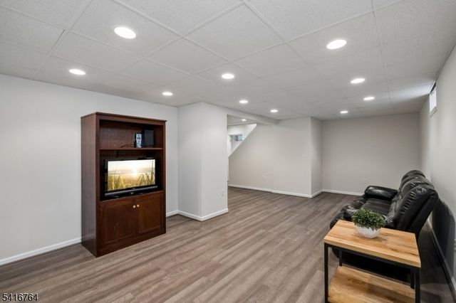 18 Fox Hollow Trl, Bernardsville Boro, NJ 07924