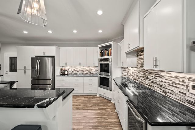 109 Sienna Lake Lane, Little Rock, AR 72210