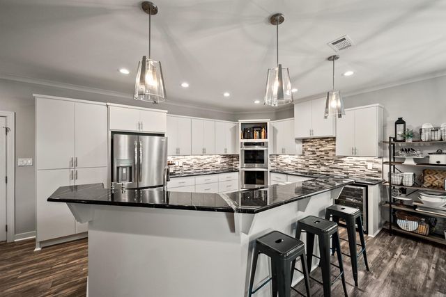 109 Sienna Lake Lane, Little Rock, AR 72210