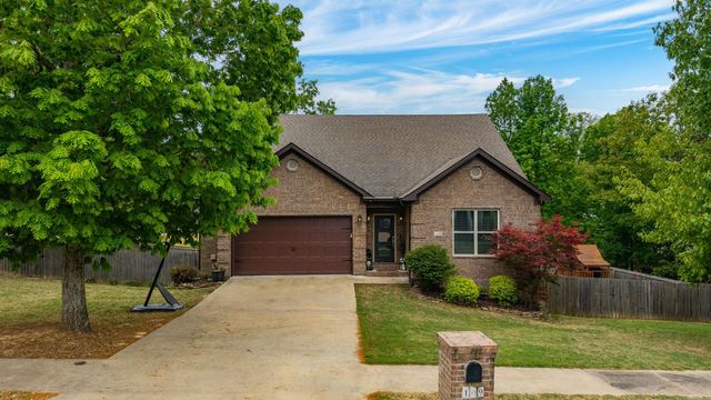 109 Sienna Lake Lane, Little Rock, AR 72210