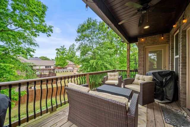 109 Sienna Lake Lane, Little Rock, AR 72210