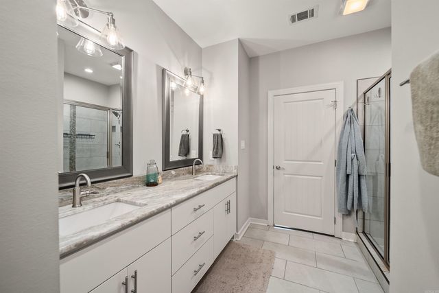 109 Sienna Lake Lane, Little Rock, AR 72210