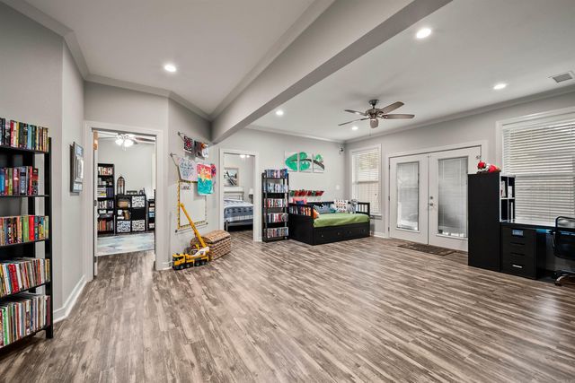 109 Sienna Lake Lane, Little Rock, AR 72210