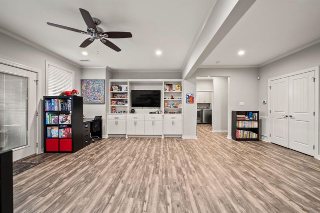 109 Sienna Lake Lane, Little Rock, AR 72210