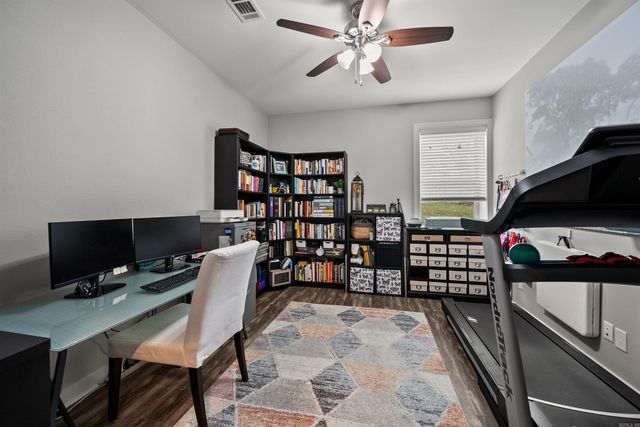 109 Sienna Lake Lane, Little Rock, AR 72210