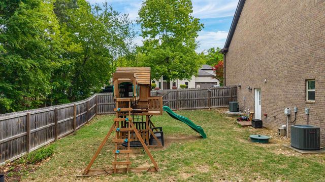 109 Sienna Lake Lane, Little Rock, AR 72210