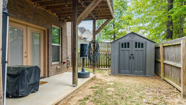 109 Sienna Lake Lane, Little Rock, AR 72210