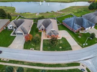 4584 East Kentbrook Drive, Springfield, MO 65802