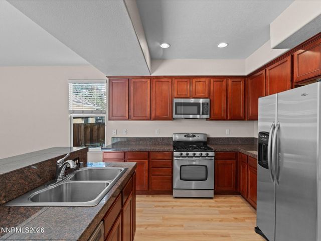 6707 S Gaja Loop, Sparks, NV 89436