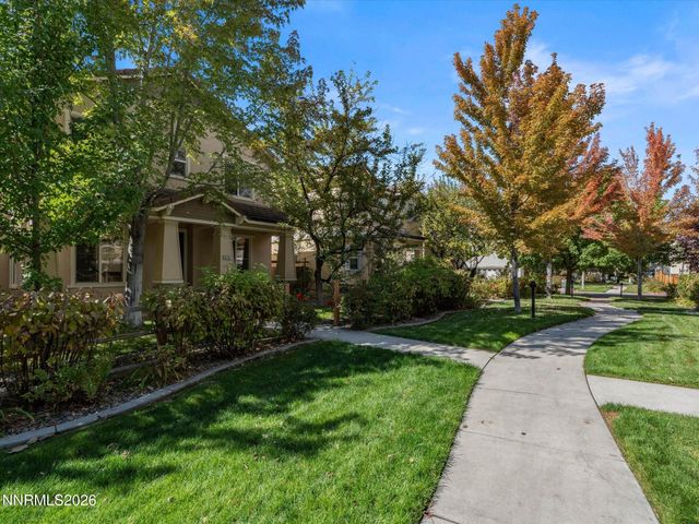 6707 S Gaja Loop, Sparks, NV 89436