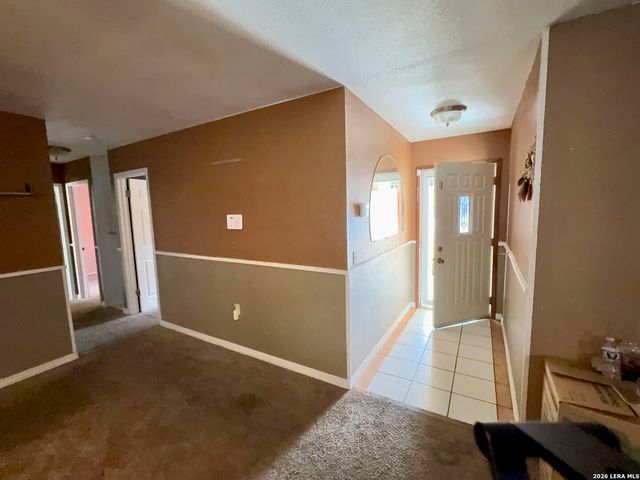 4255 Apple Tree Dr, San Antonio, TX 78222