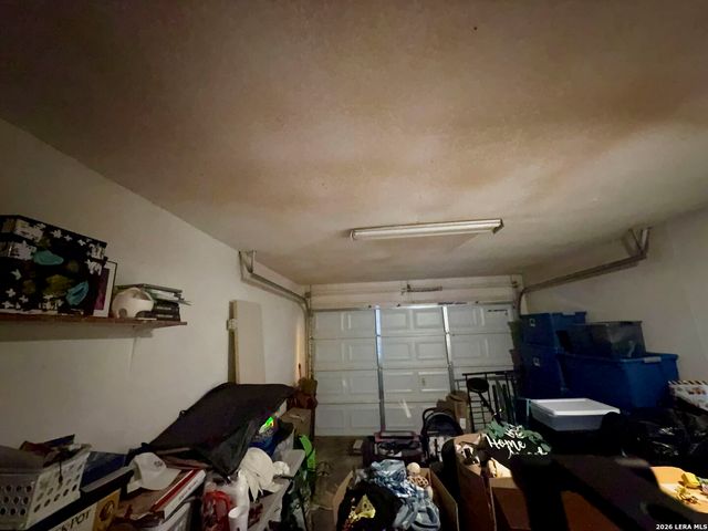4255 Apple Tree Dr, San Antonio, TX 78222