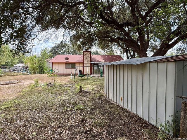 4255 Apple Tree Dr, San Antonio, TX 78222