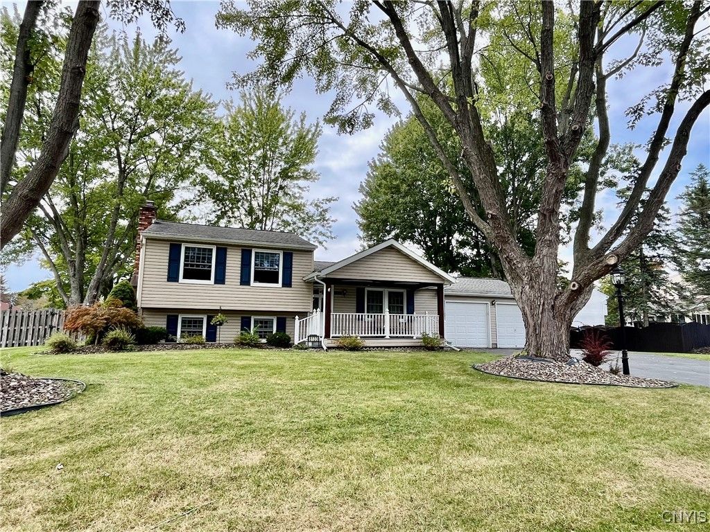8133 Duncowing Lane, Clay, NY 13041
