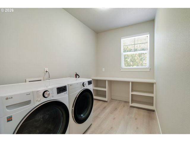 3498 Sw MAYFIELD Ter, Beaverton, OR 97003
